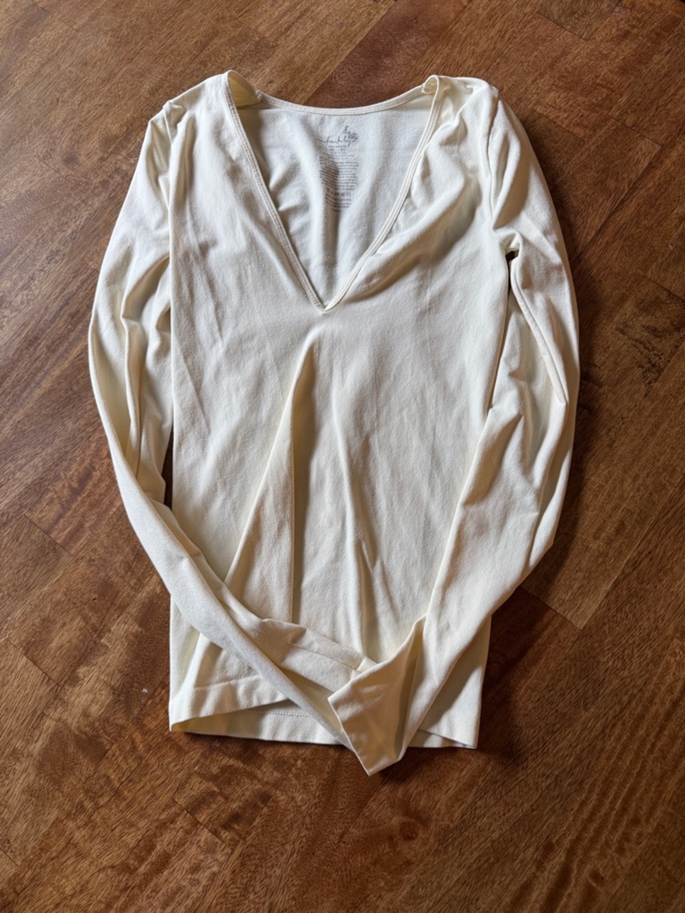 V-Neck Long Sleeve Women's Top in Cream